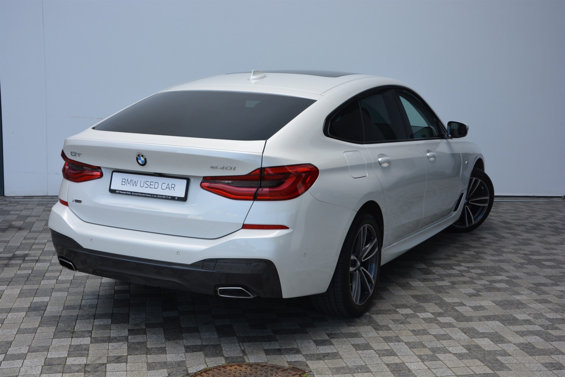 BMW 6 Series 640i xDrive GT 2