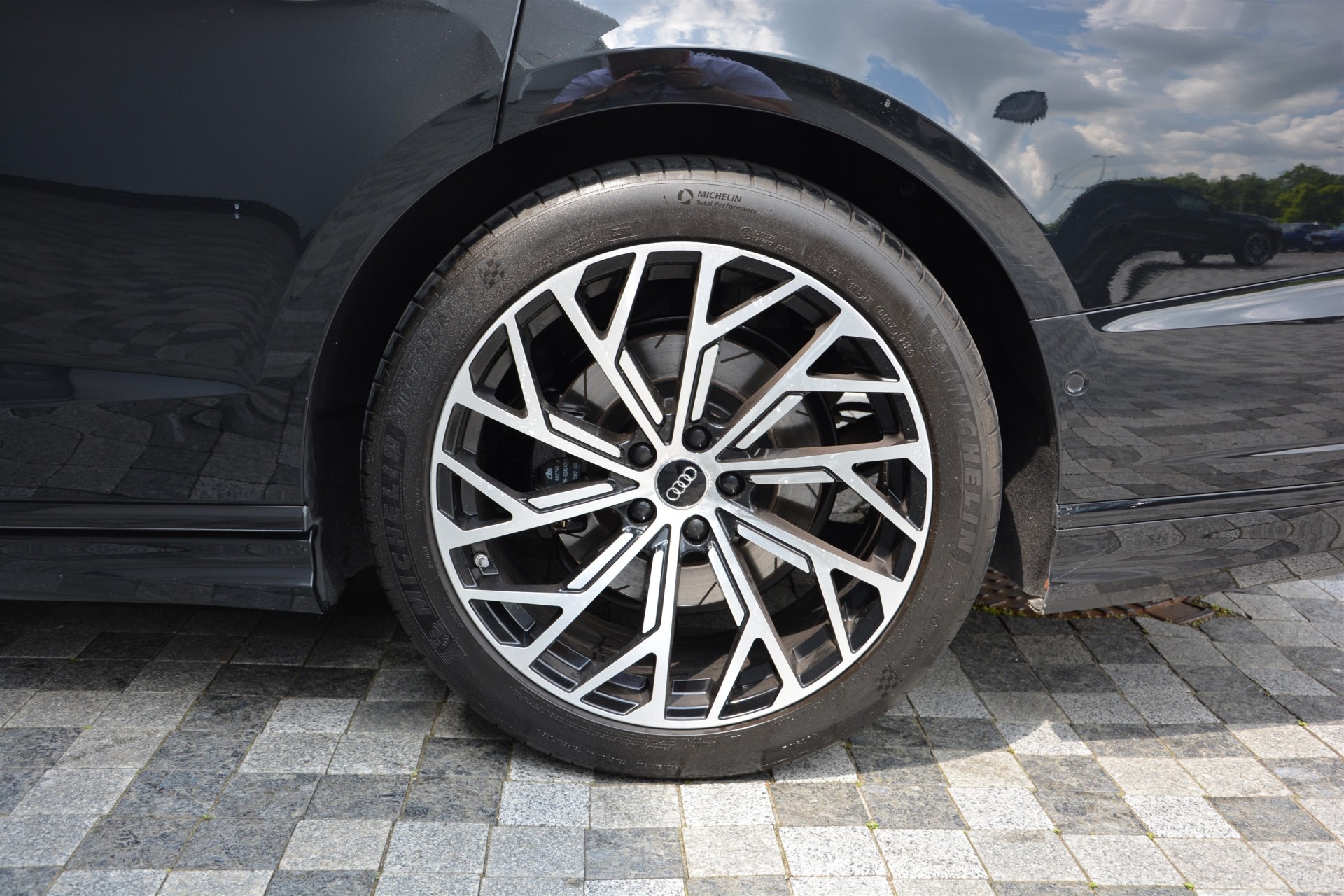 AUDI A8 A8 L 50 TDI Quattro 9