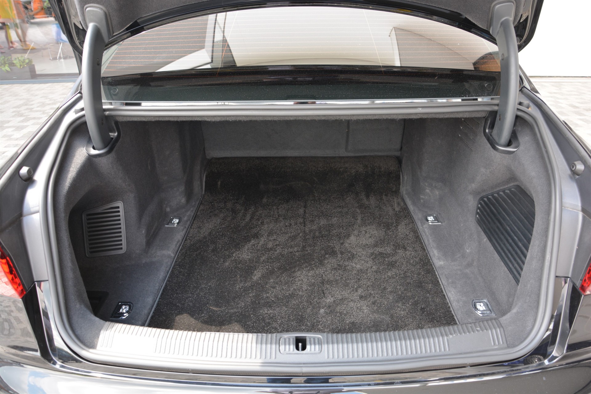 AUDI A8 A8 L 50 TDI Quattro 8