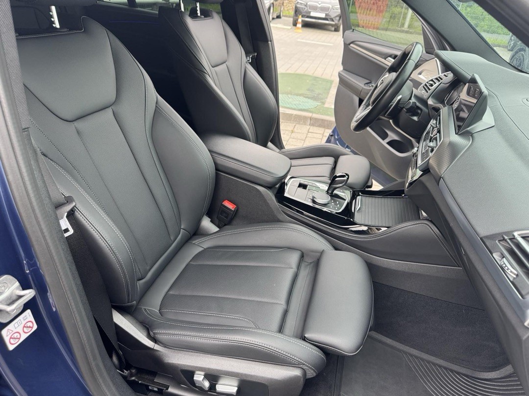 BMW X4 xDrive20d 8
