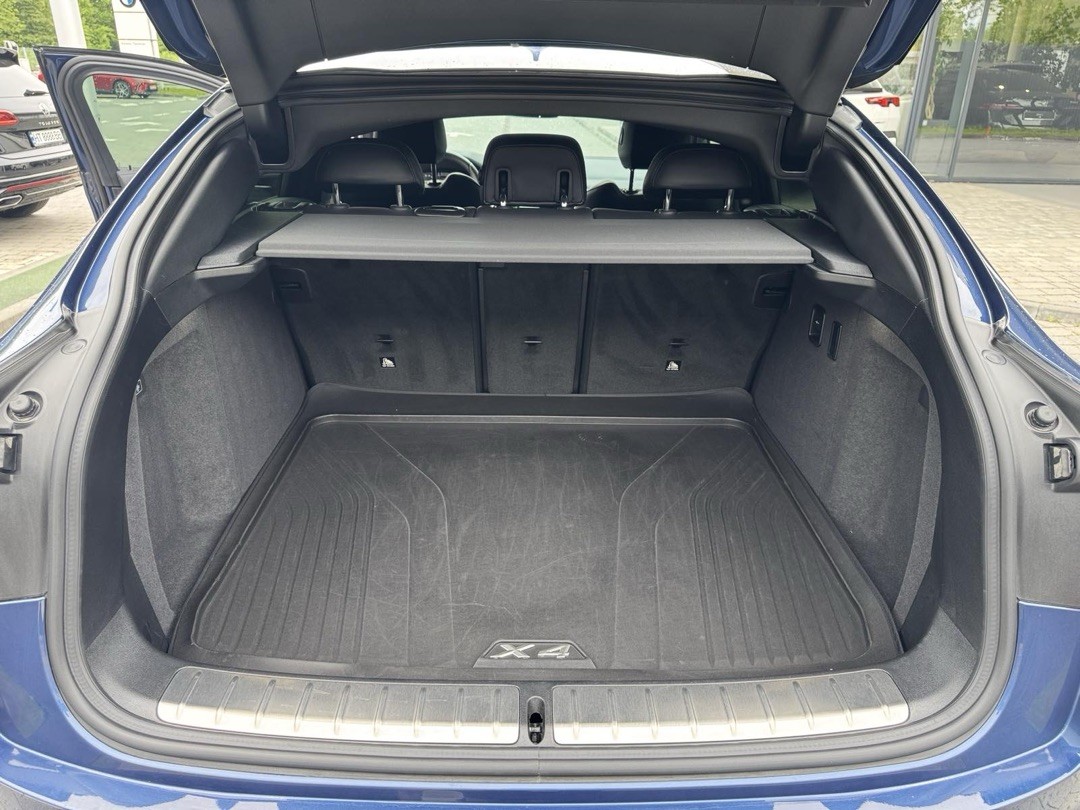 BMW X4 xDrive20d 10