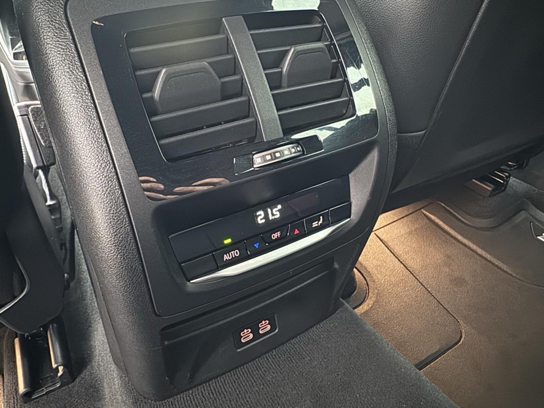 BMW X4 xDrive20d 11