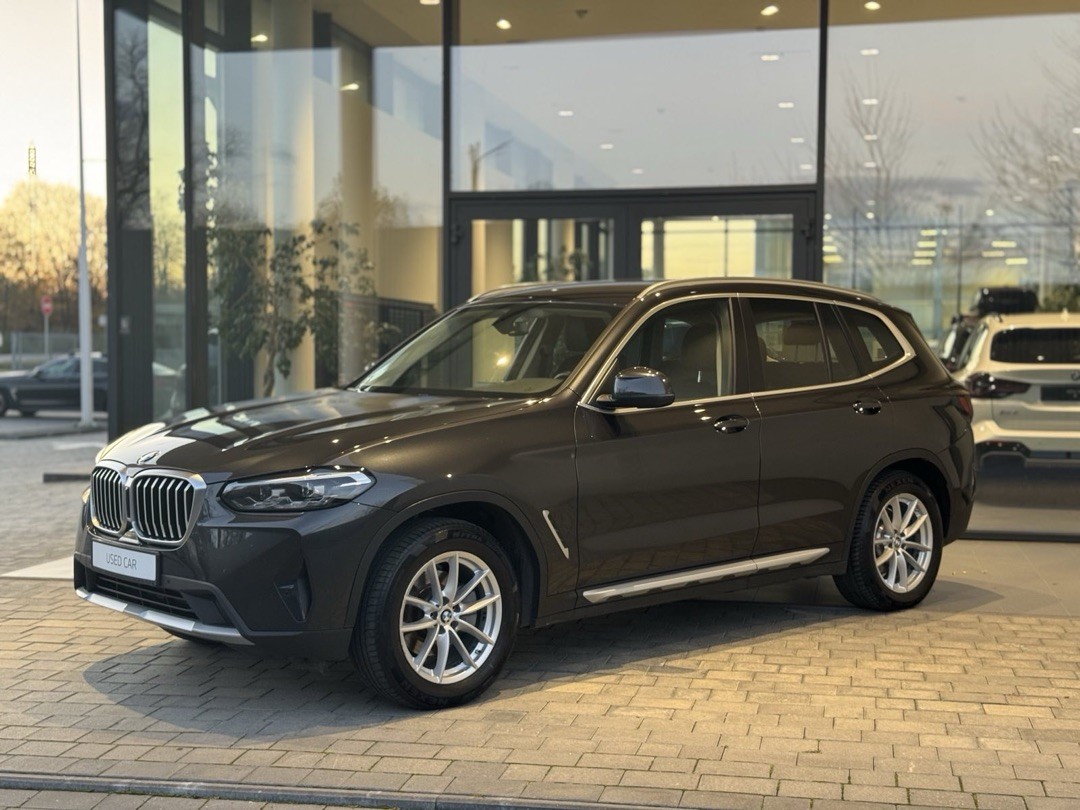 BMW X3 xDrive20i 4
