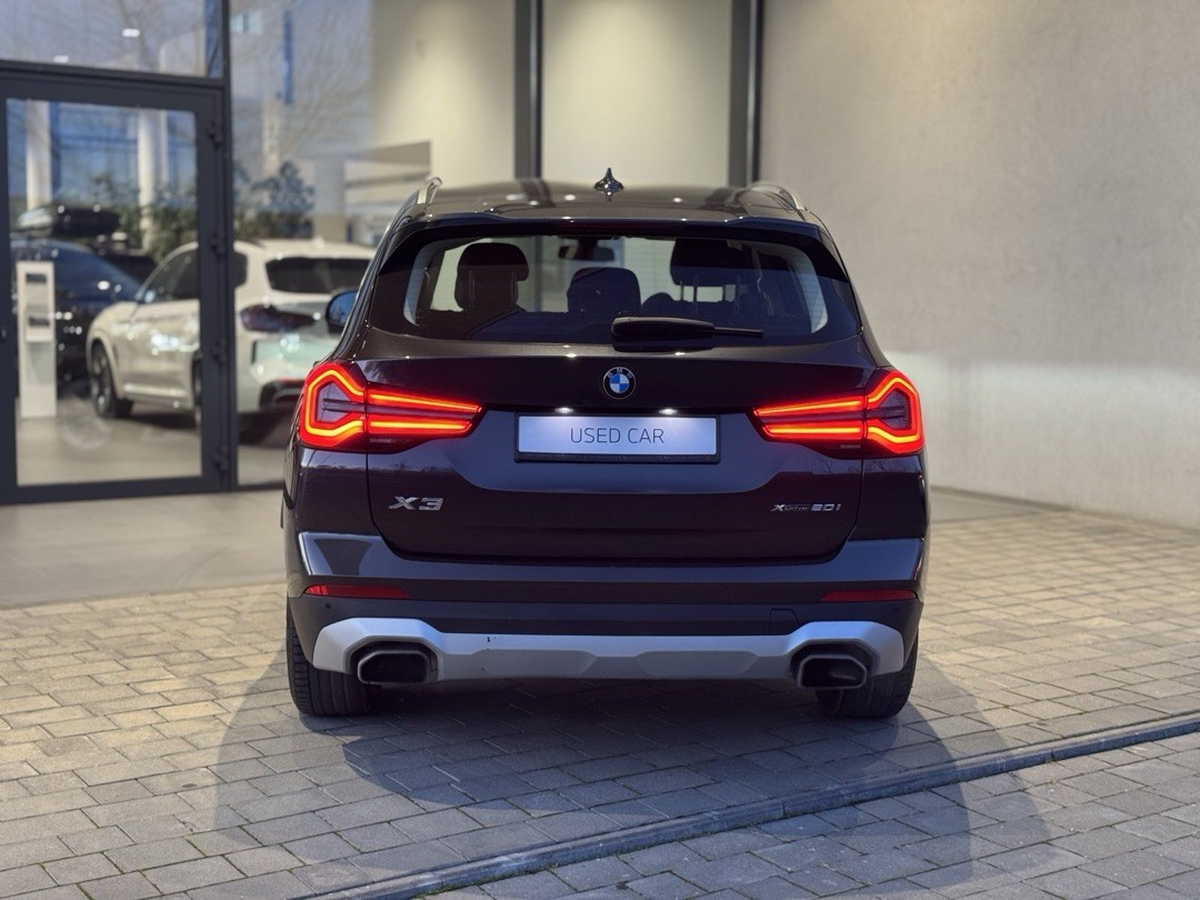 BMW X3 xDrive20i 6