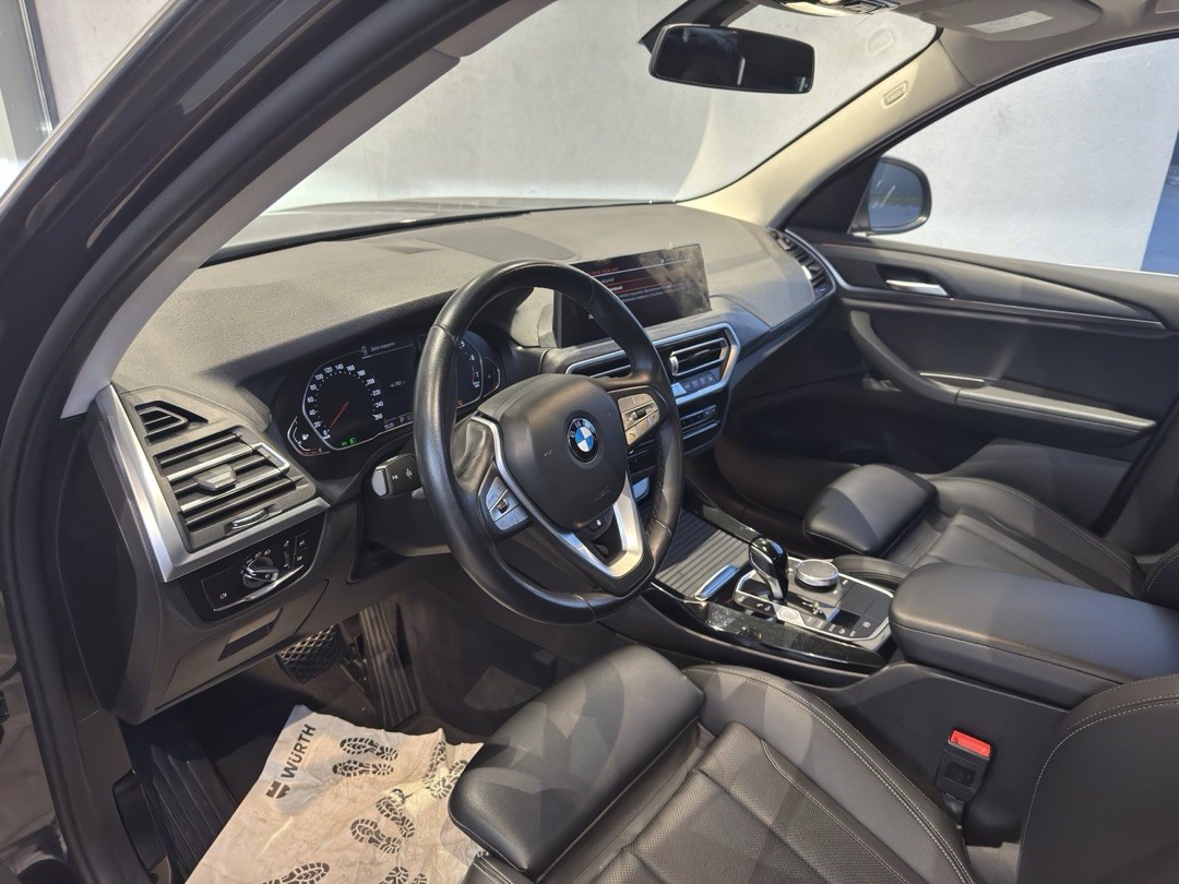 BMW X3 xDrive20i 11