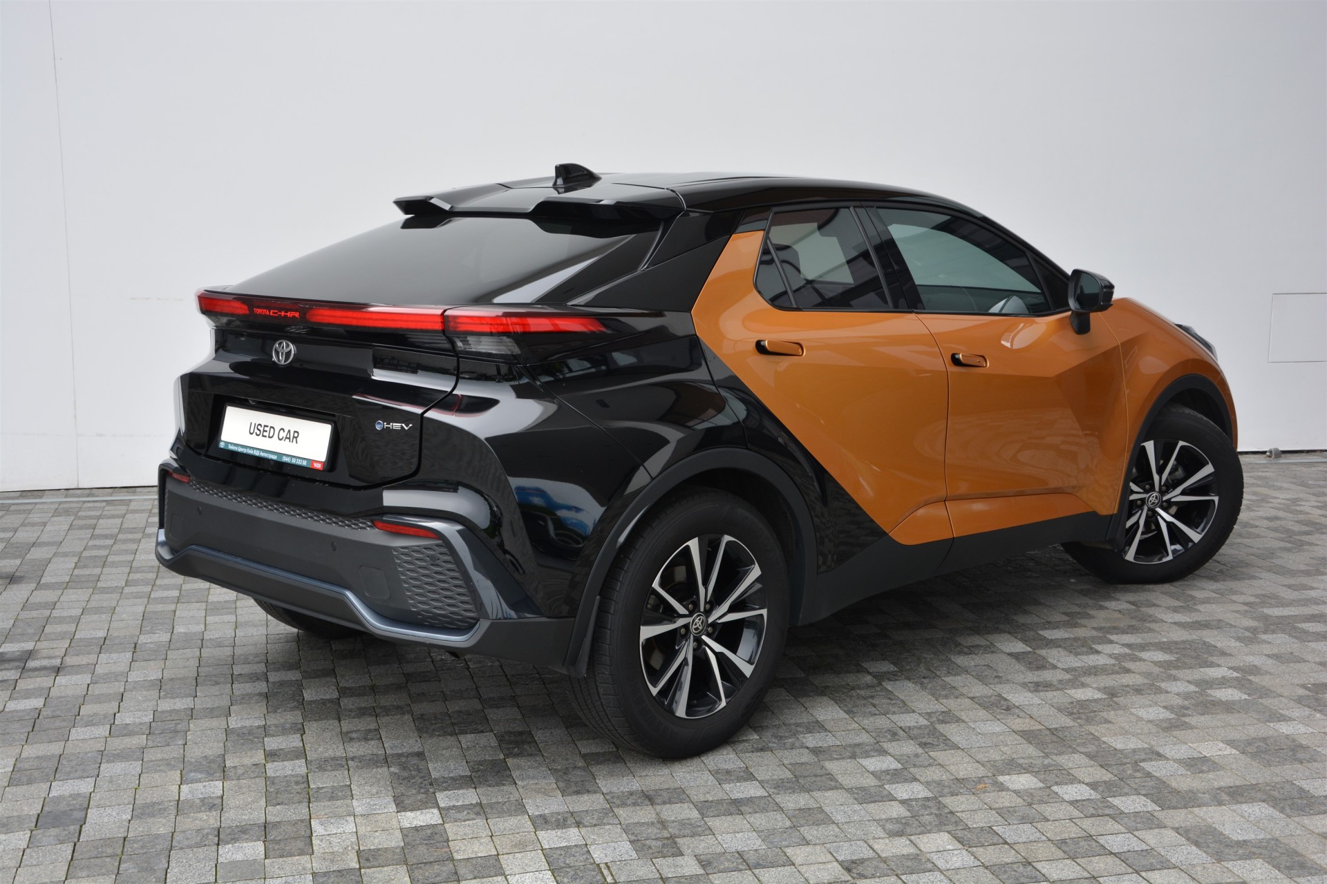 TOYOTA C-HR
