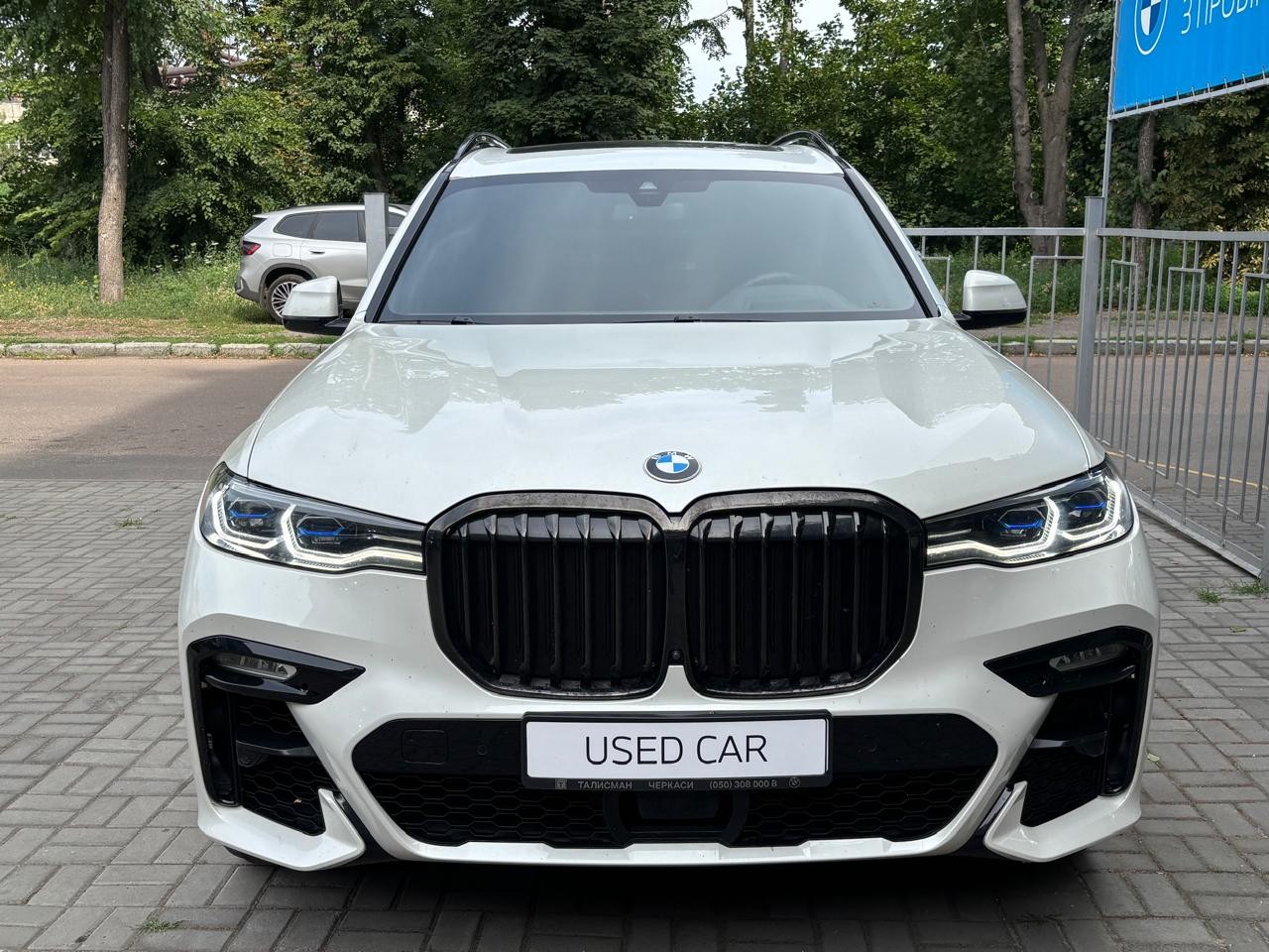BMW X7