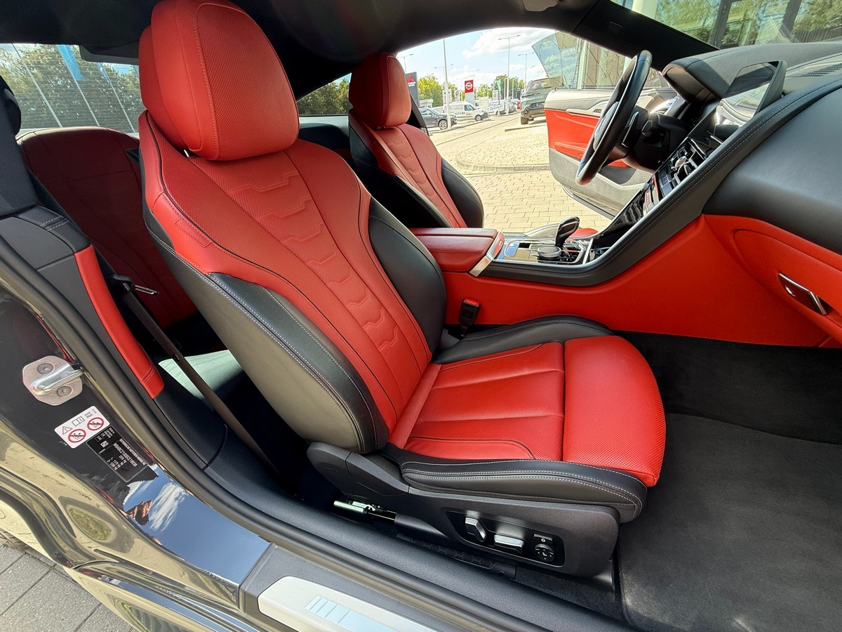 BMW 8 Series 840d xDrive GC 11