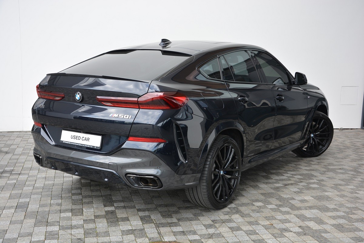 BMW X6 M50i 2