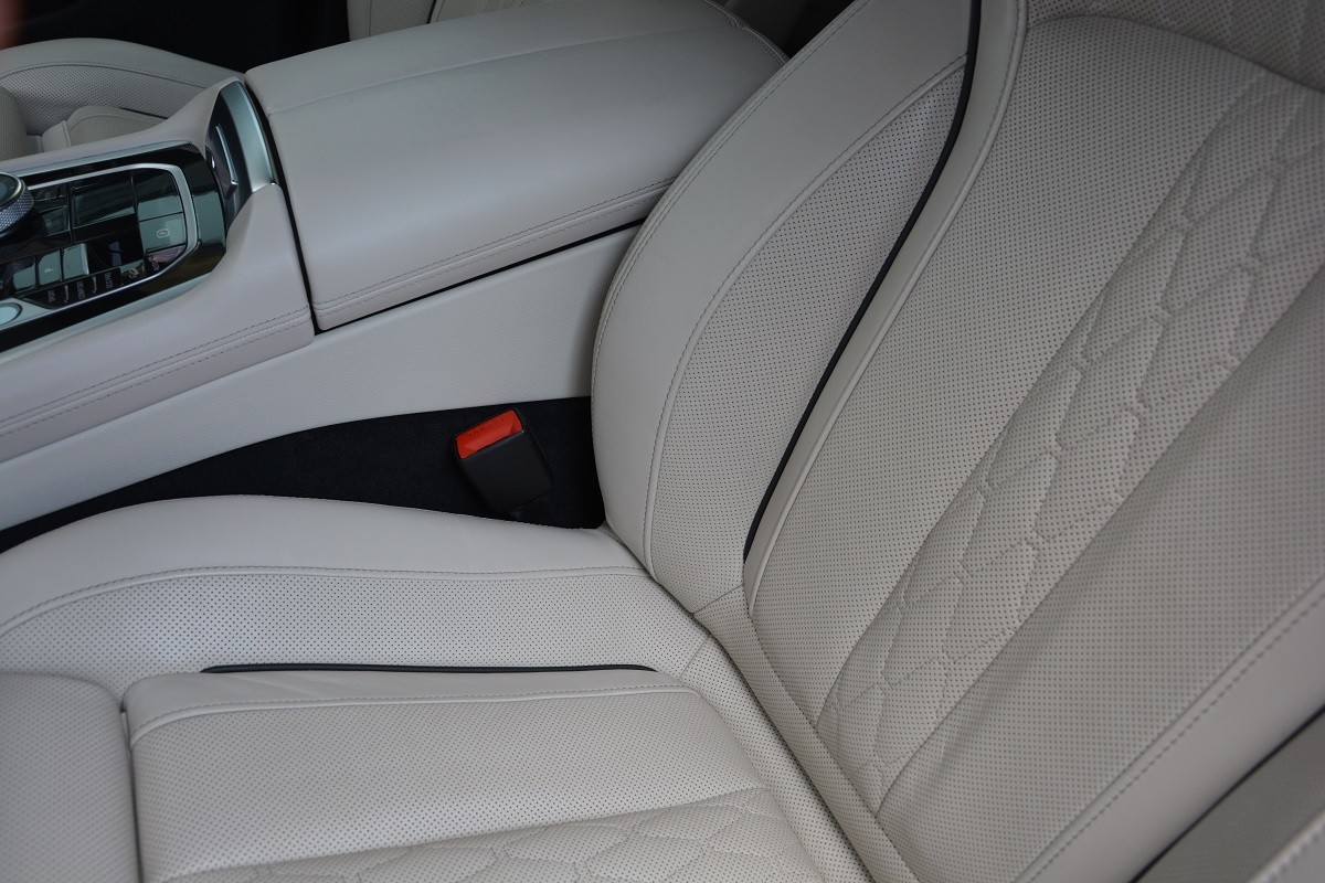 BMW X6 M60i 7