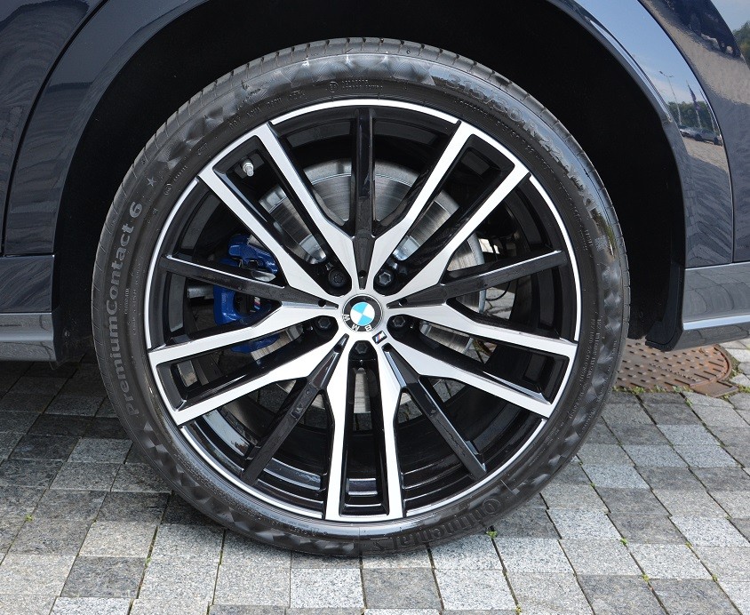 BMW X6 M60i 9