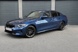 BMW 3 Series 320i