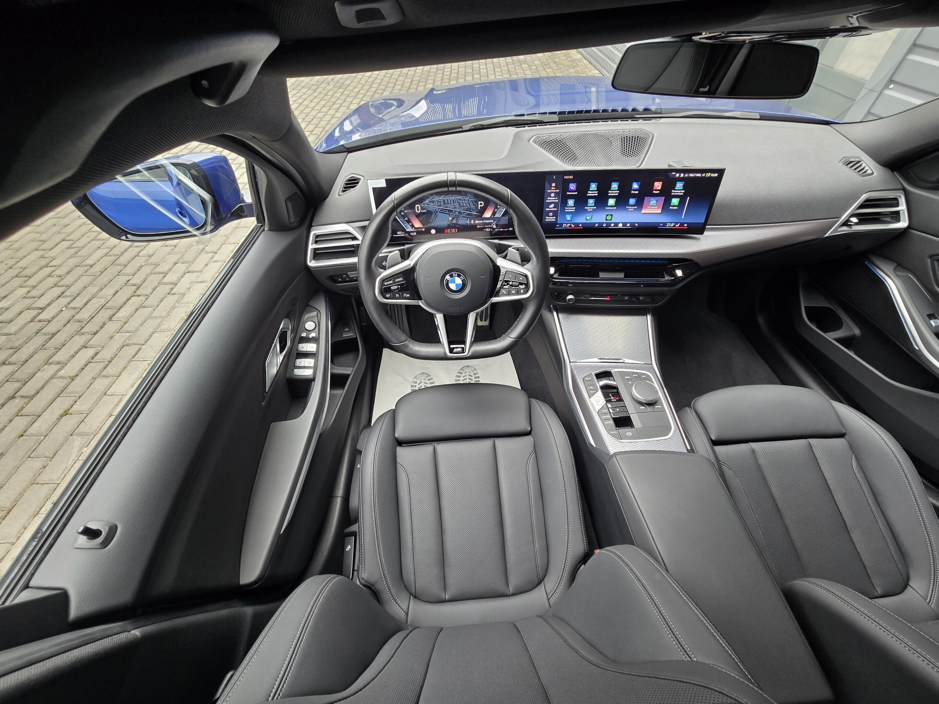 BMW 3 Series 320i 7