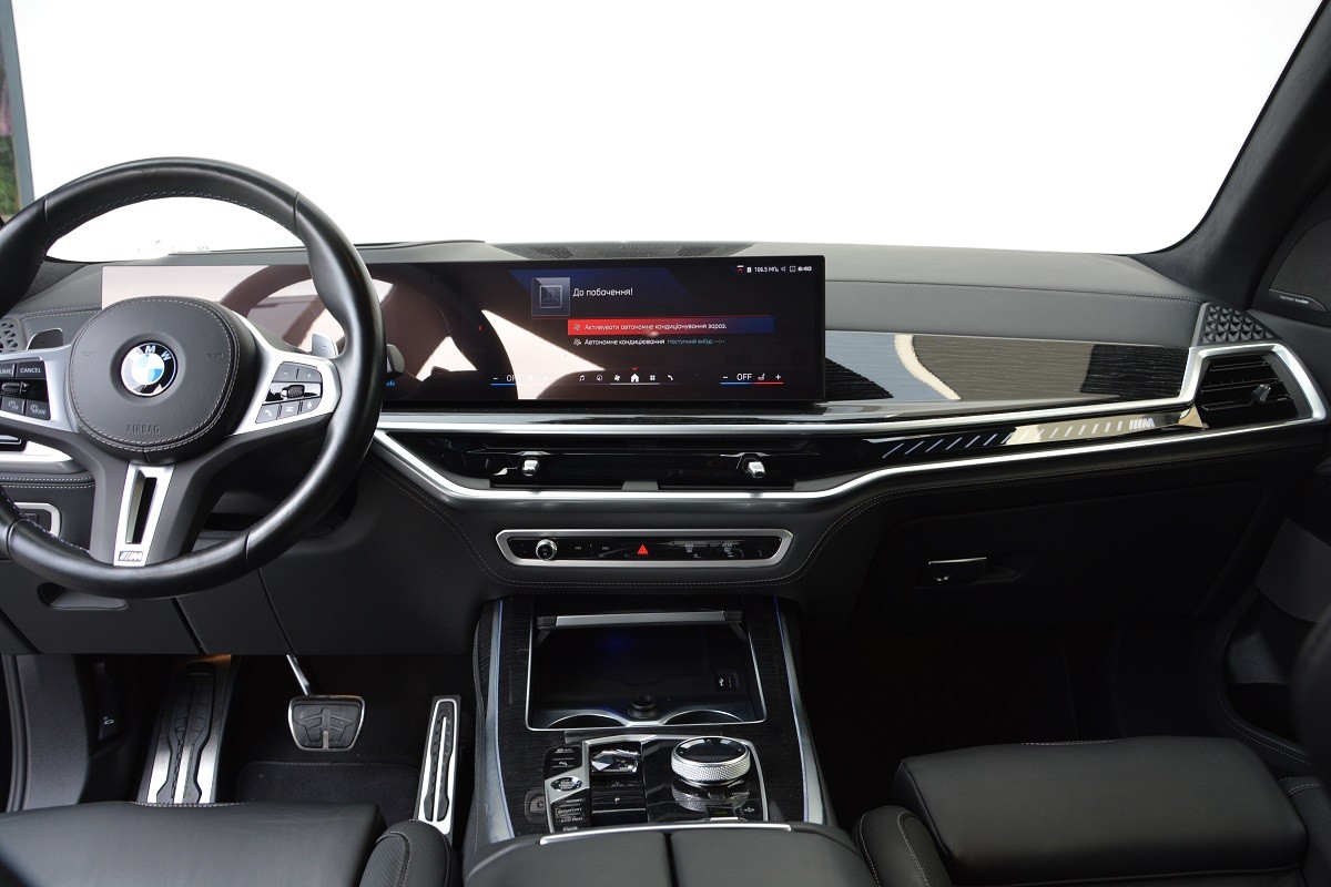 BMW X7 M60i 5