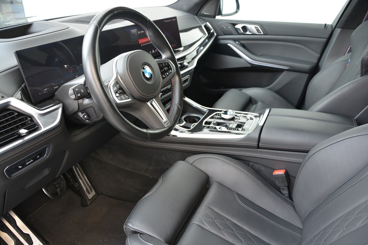 BMW X7 M60i 4