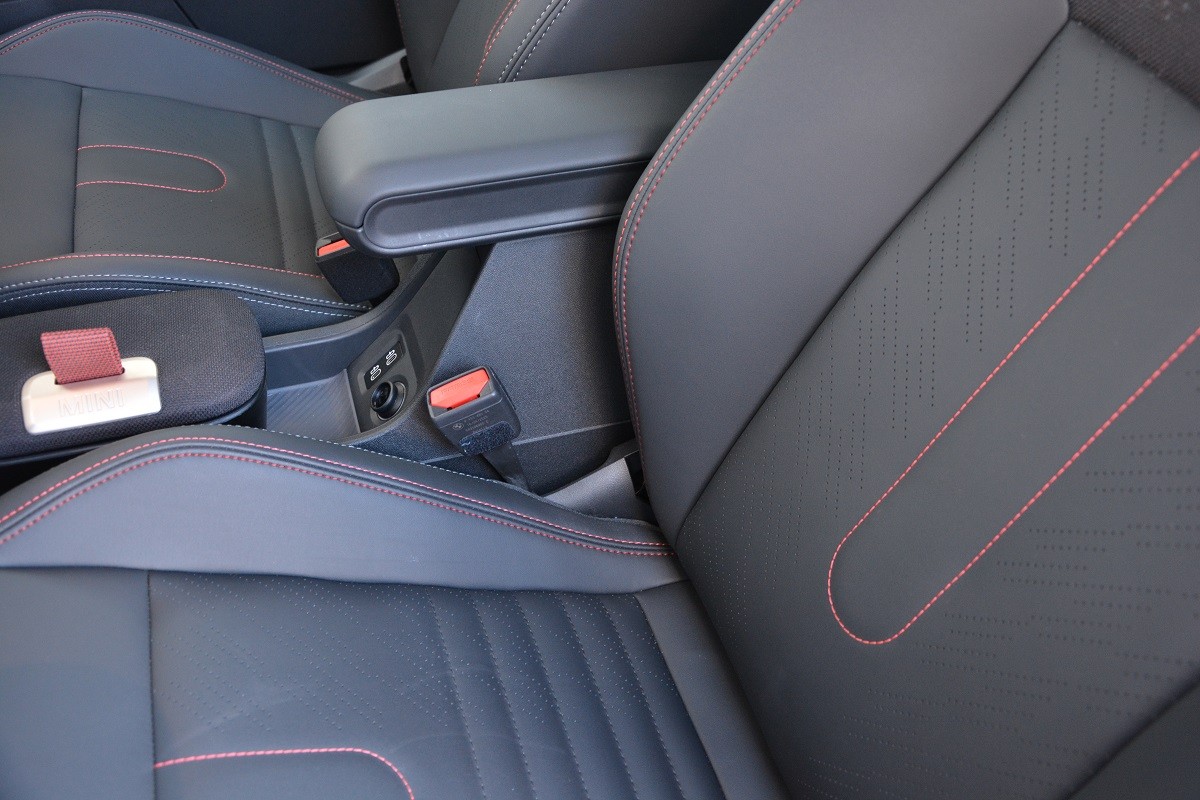 MINI Cooper JCW 7