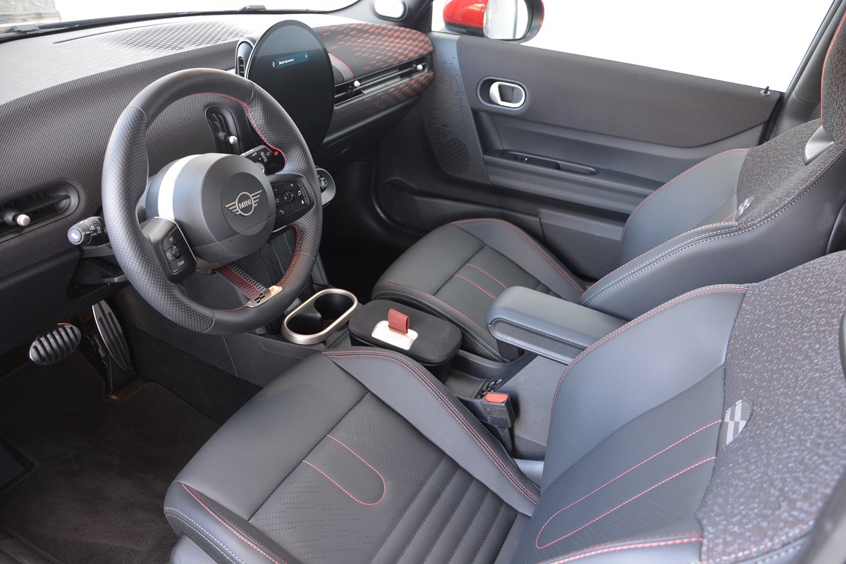 MINI Cooper JCW 3