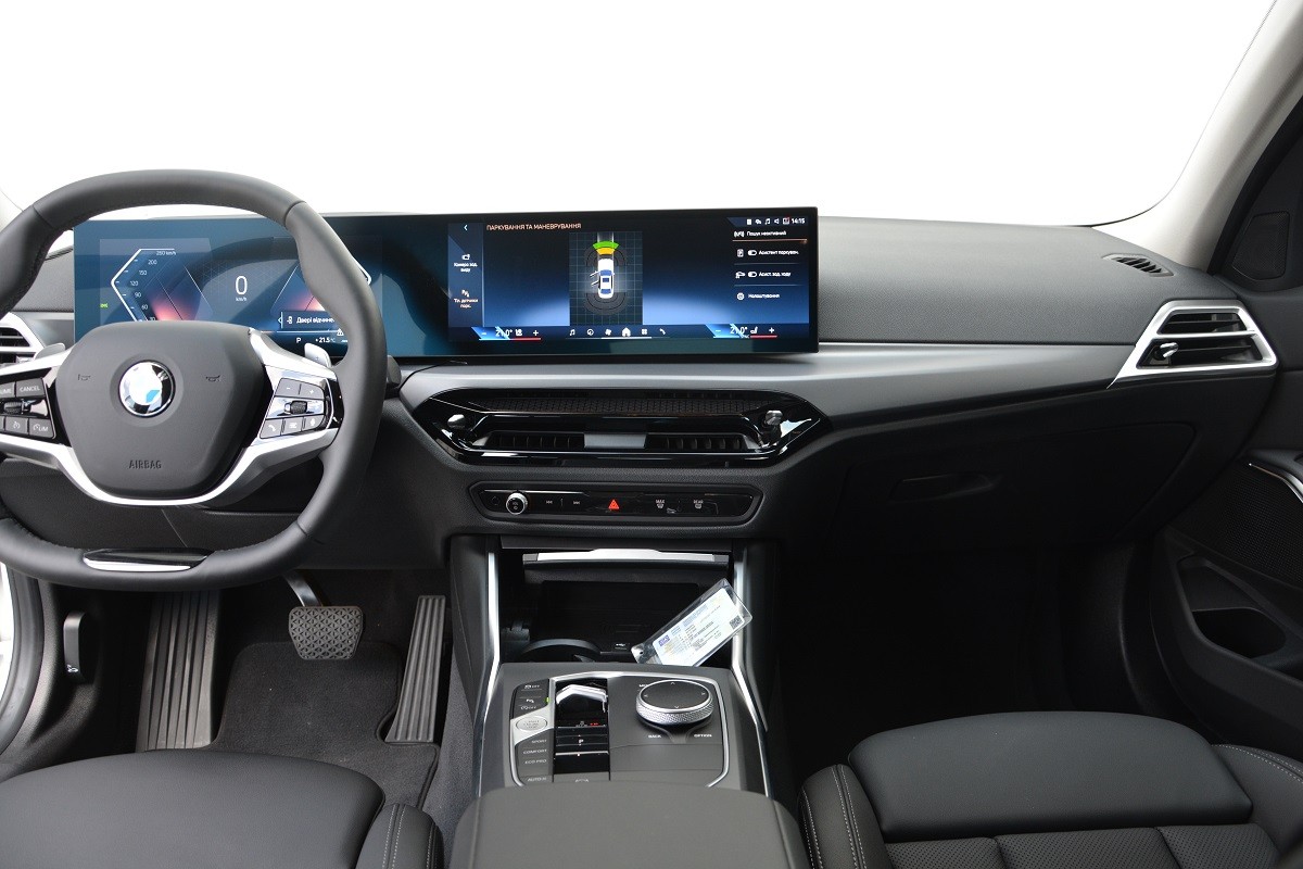 BMW 3 Series 320i 5
