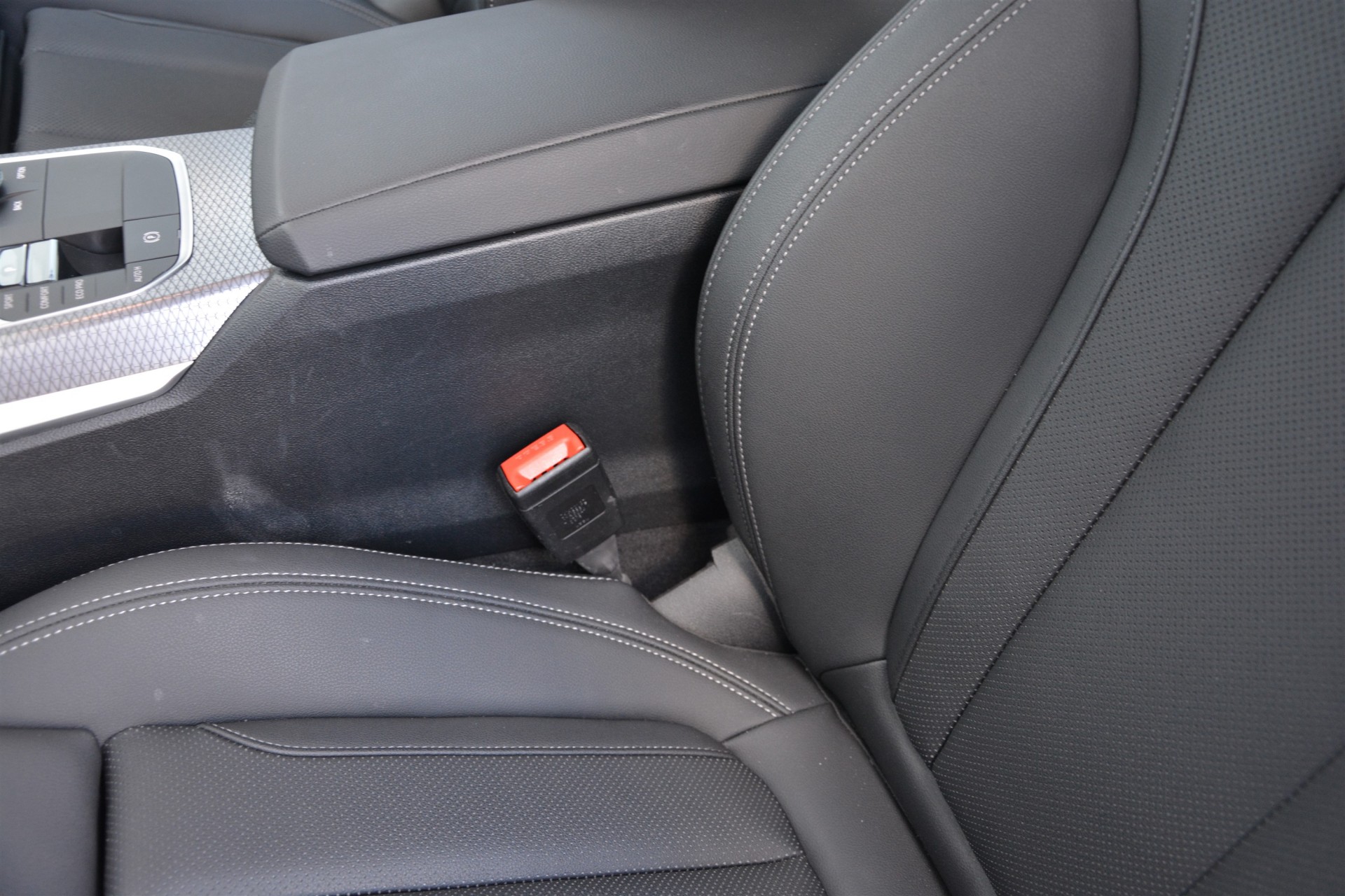 BMW 3 Series 320i 7