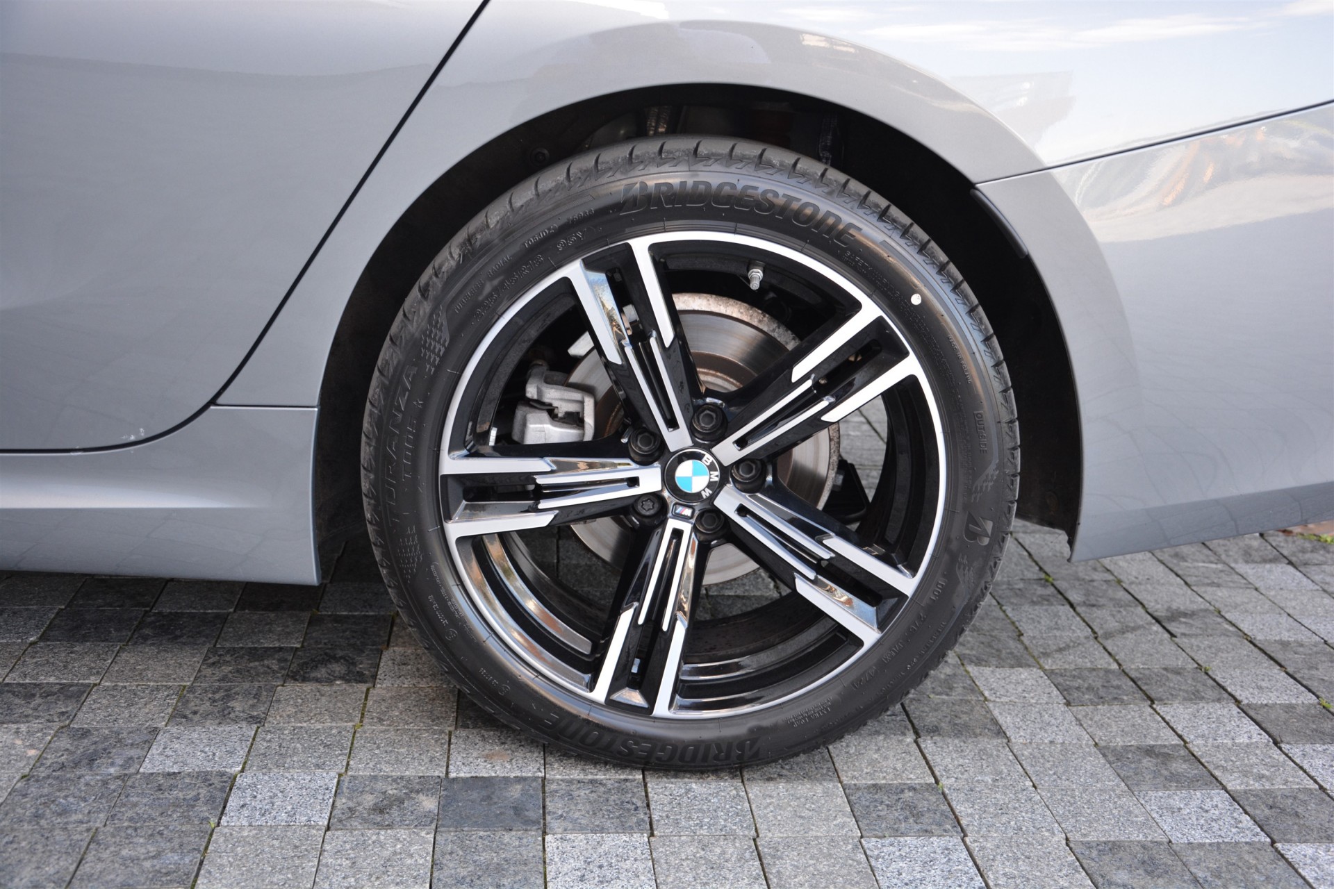 BMW 3 Series 320i 9