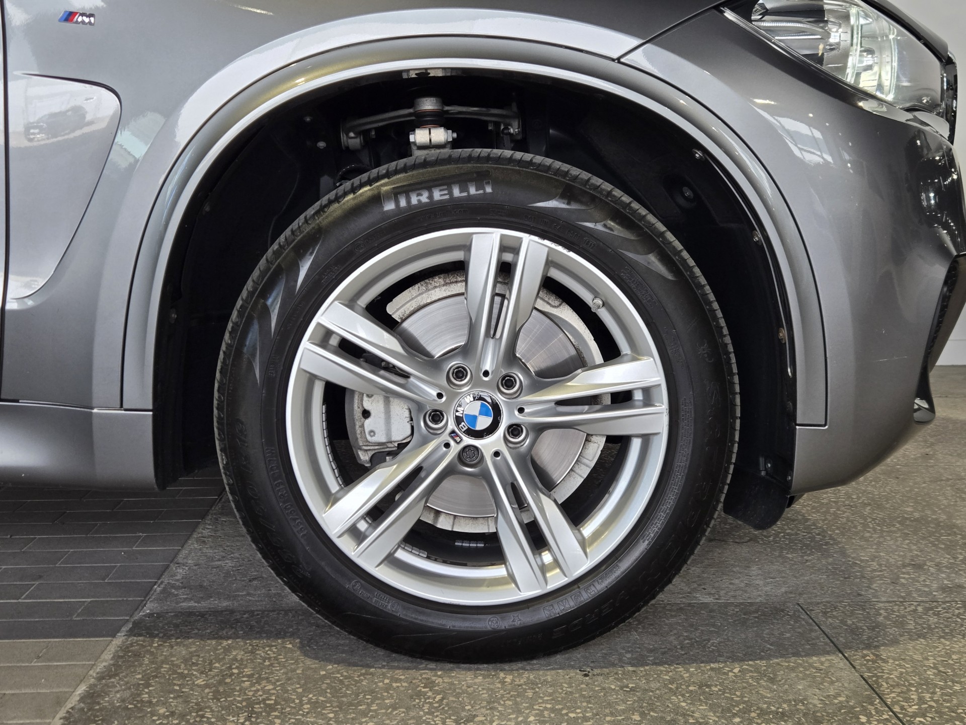 BMW X5 xDrive35i 4