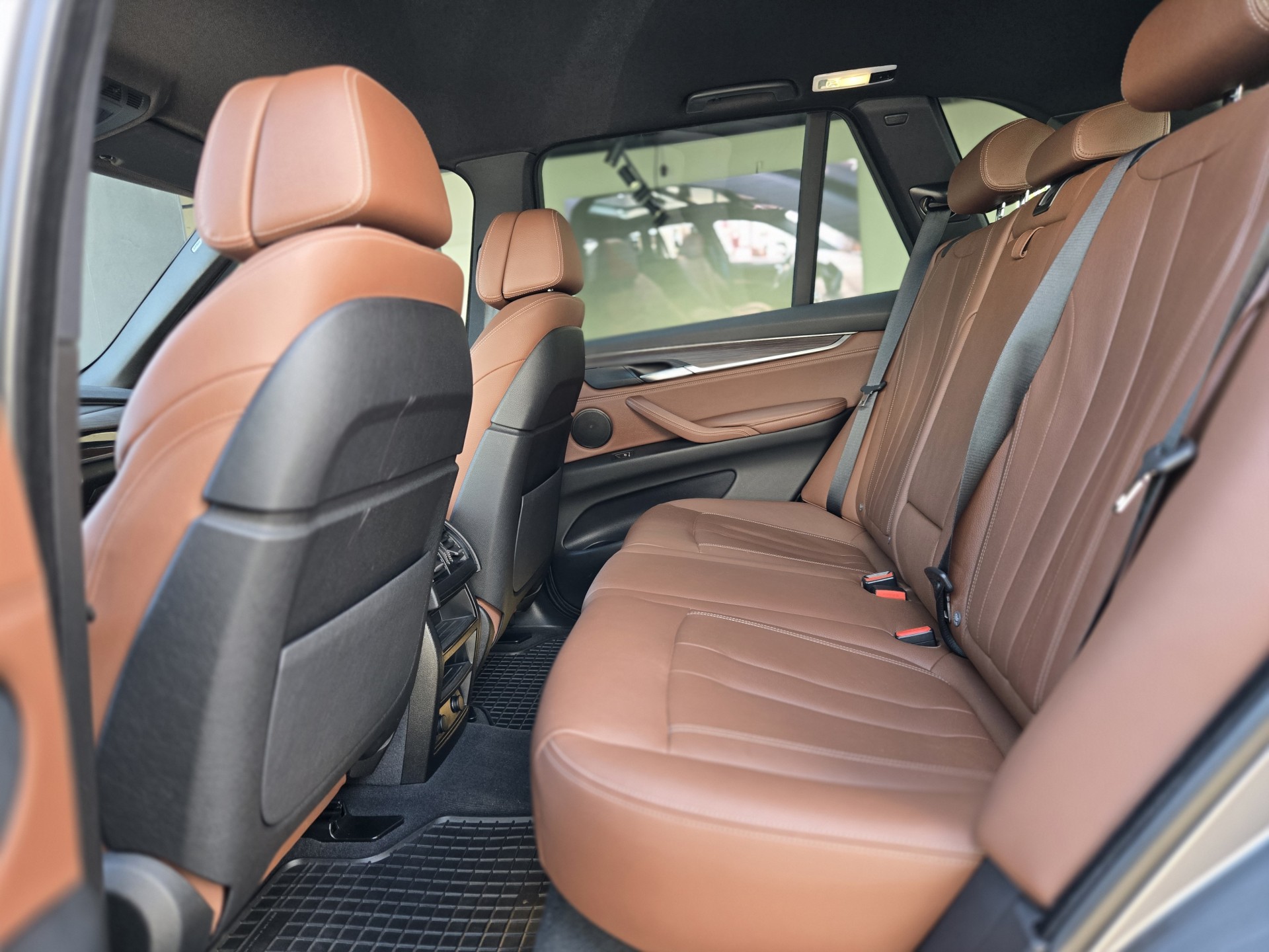 BMW X5 xDrive35i 8