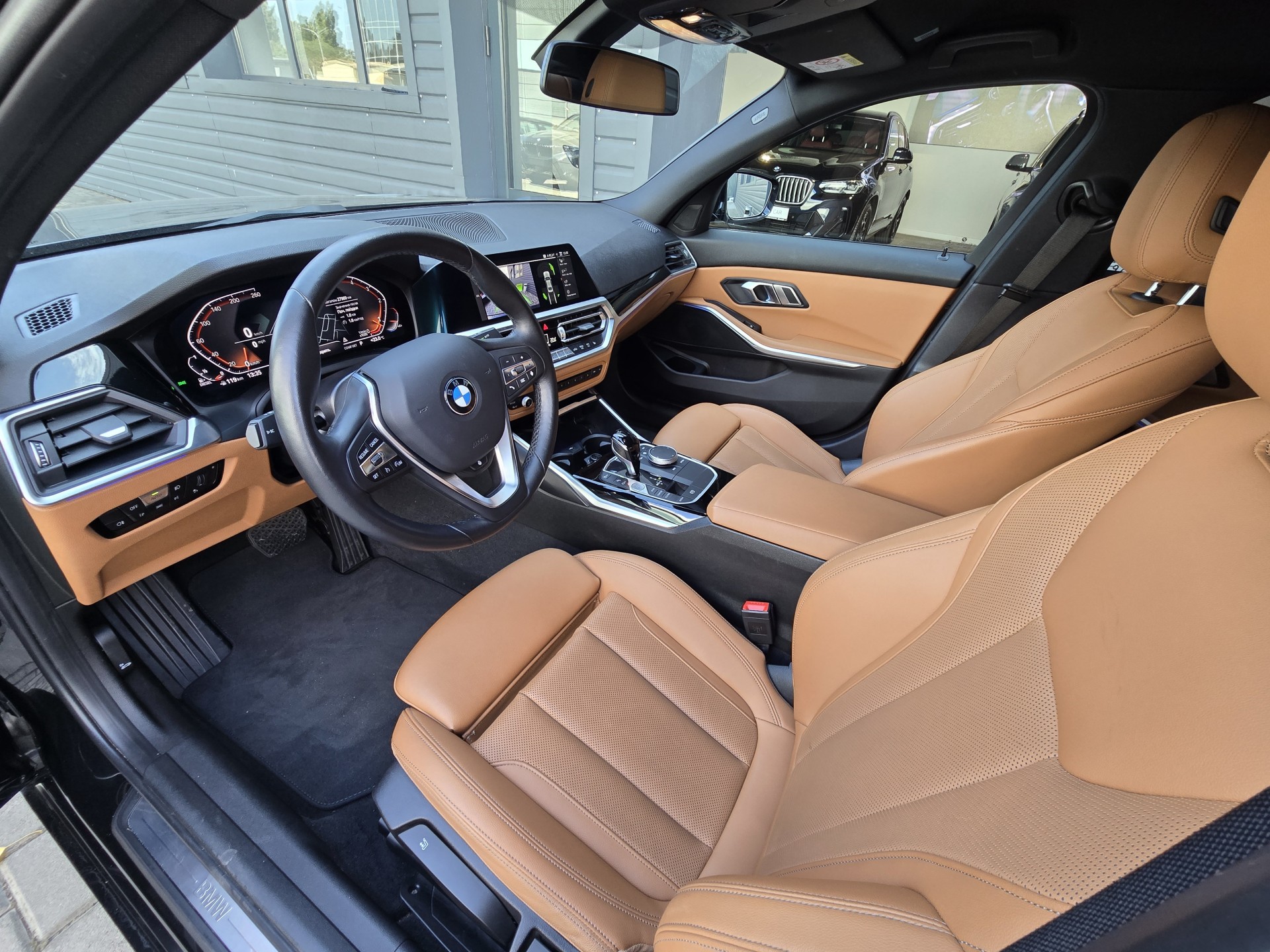 BMW 3 Series 318d 4