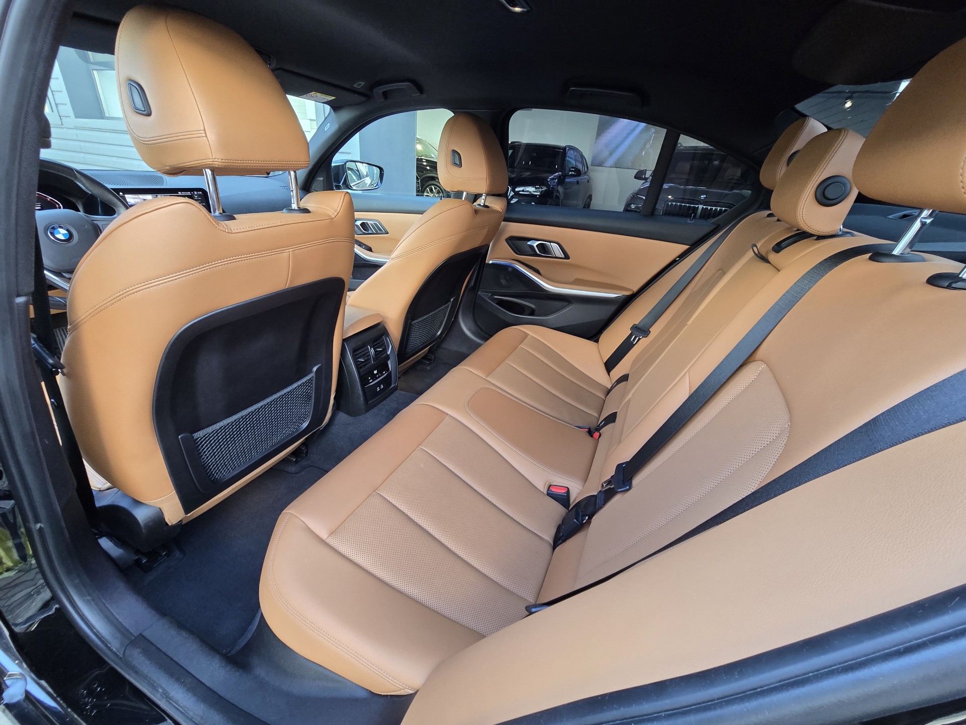 BMW 3 Series 318d 6