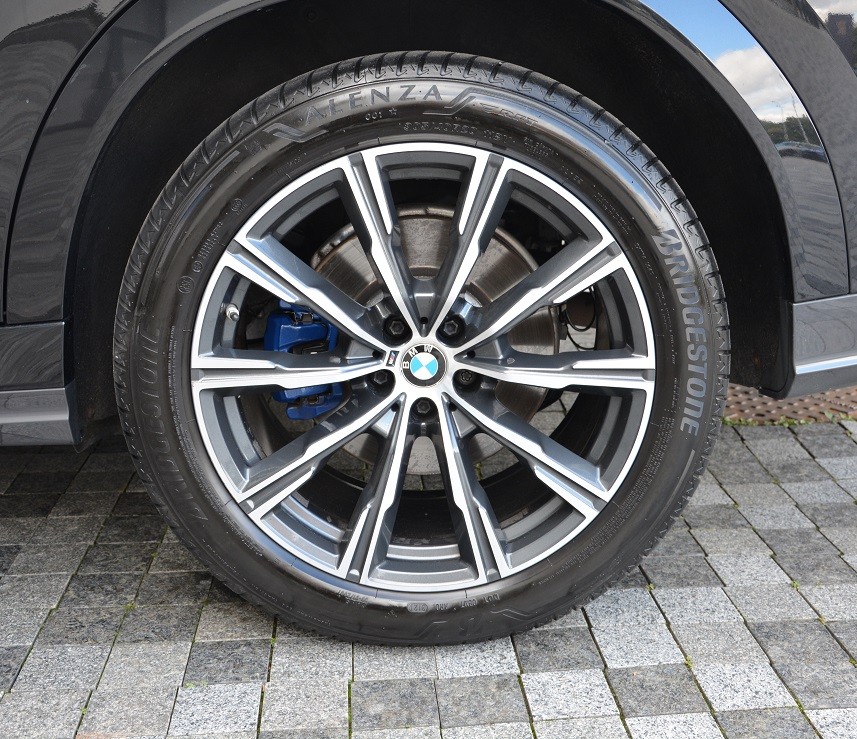 BMW X6 xDrive40i 9