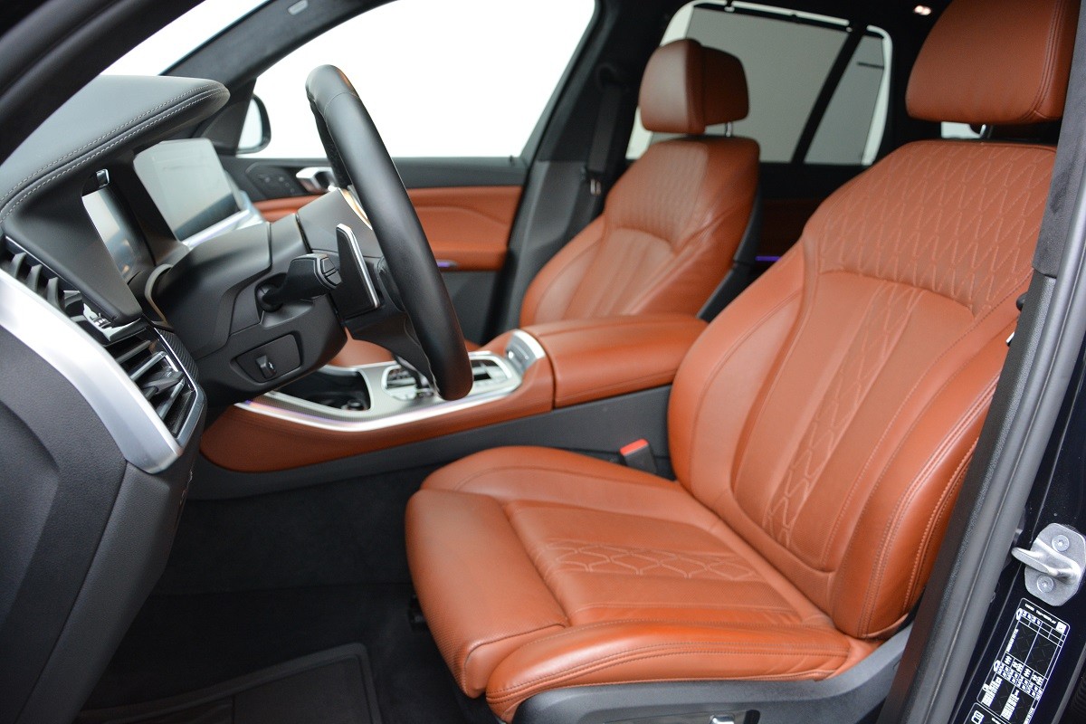 BMW X5 M50i 3