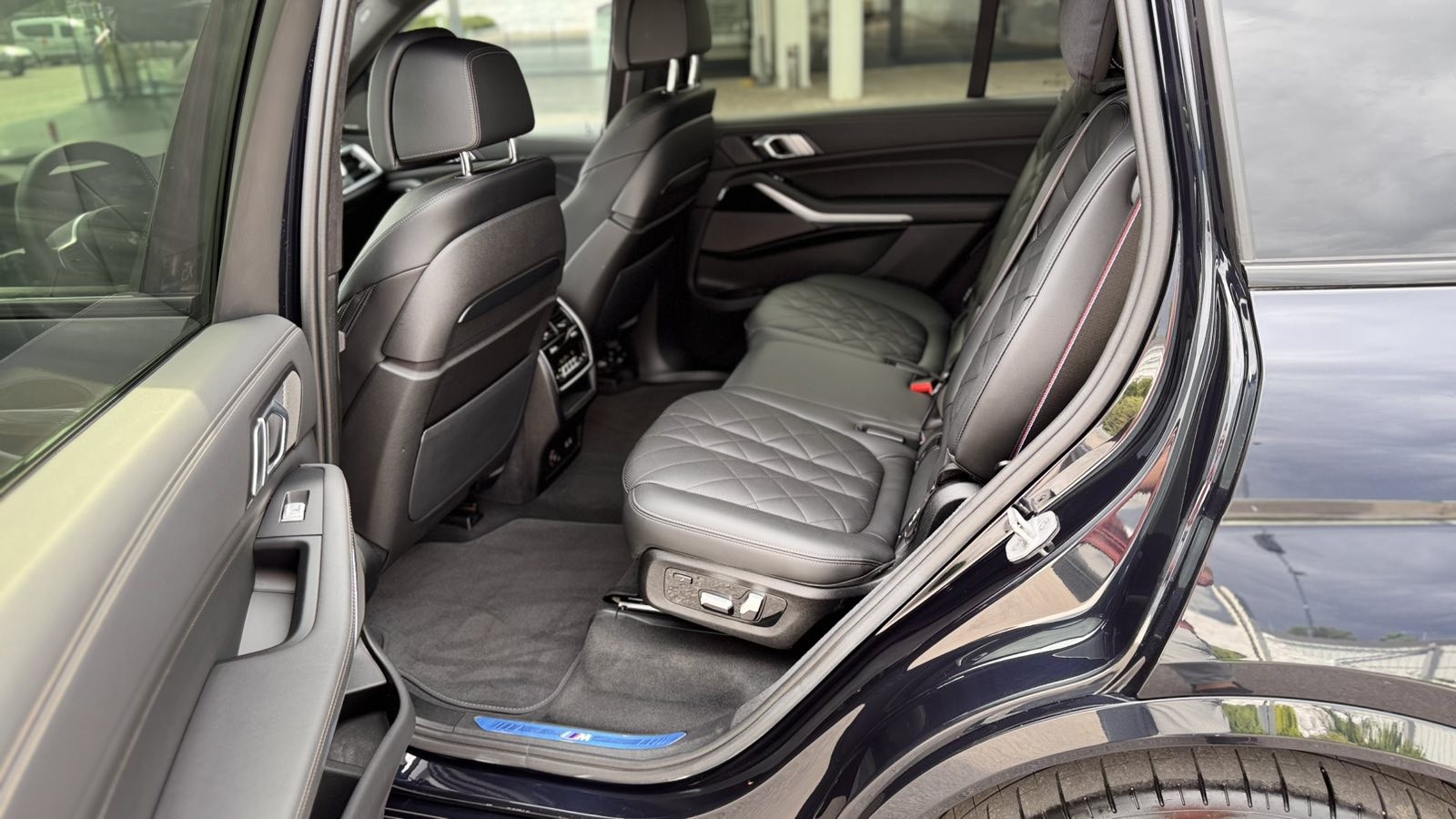 BMW X7 xDrive40d 10