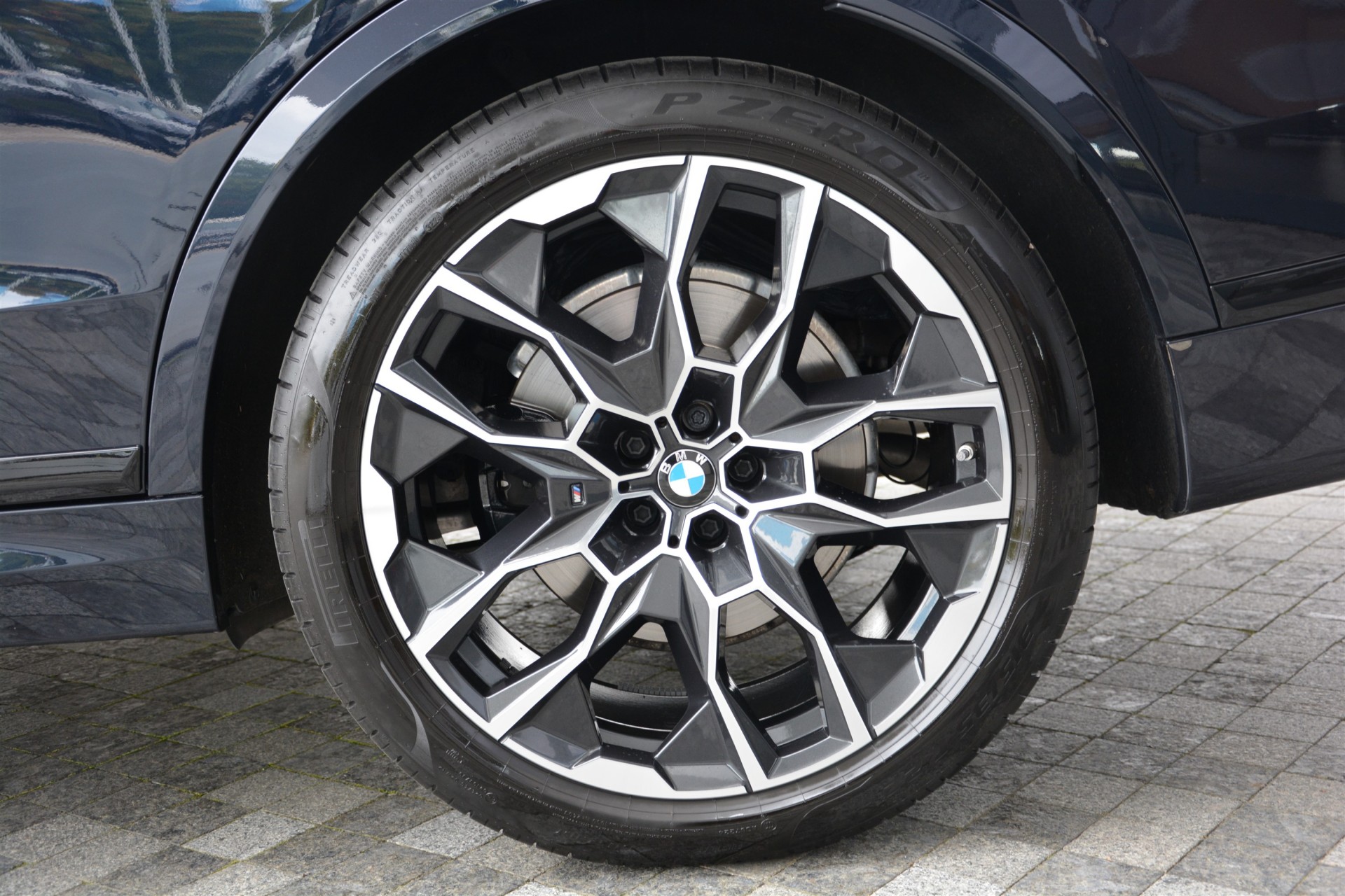 BMW X7 xDrive40d 9
