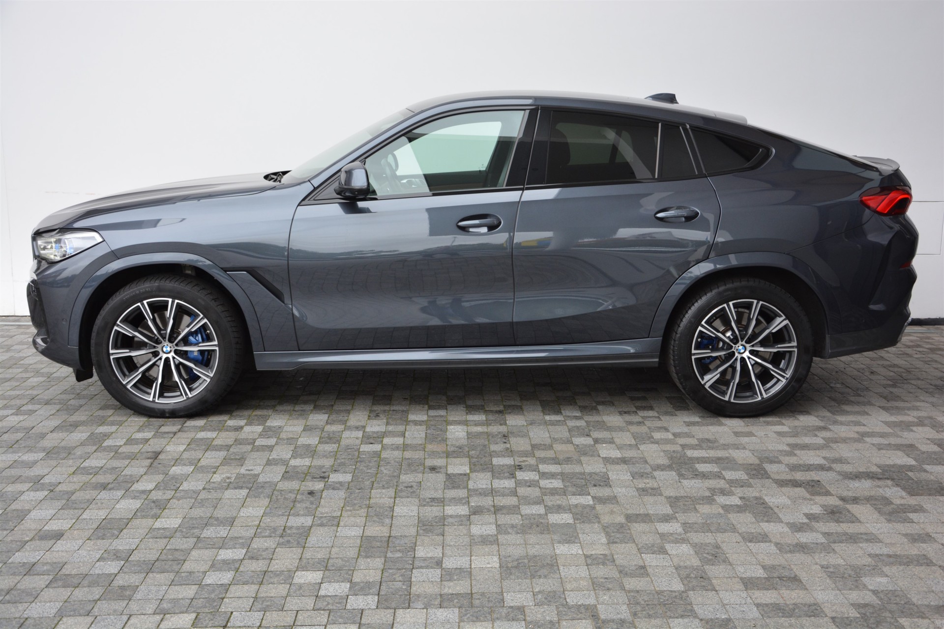 BMW X6 xDrive40i 1