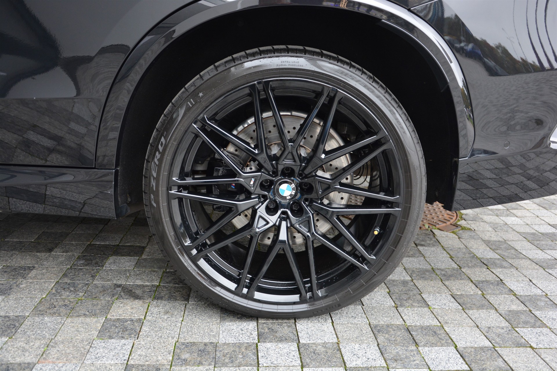 BMW X5 M 9