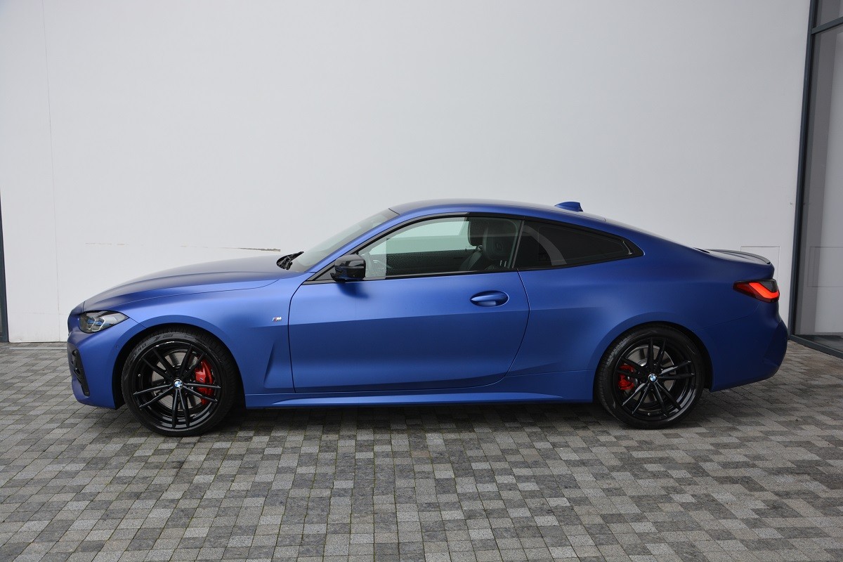 BMW 4 Series 420i Coupe 1