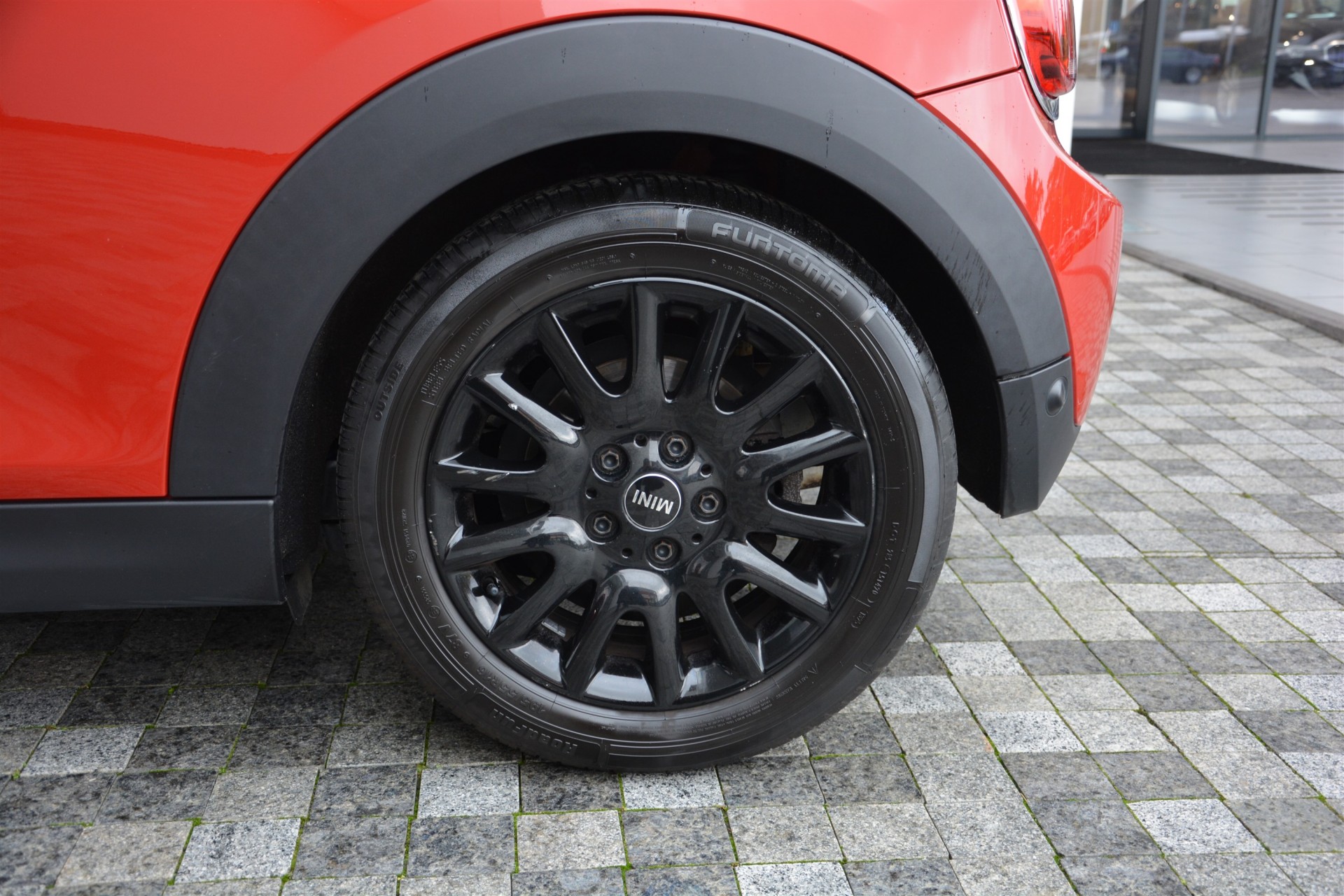 MINI Hatch One 9