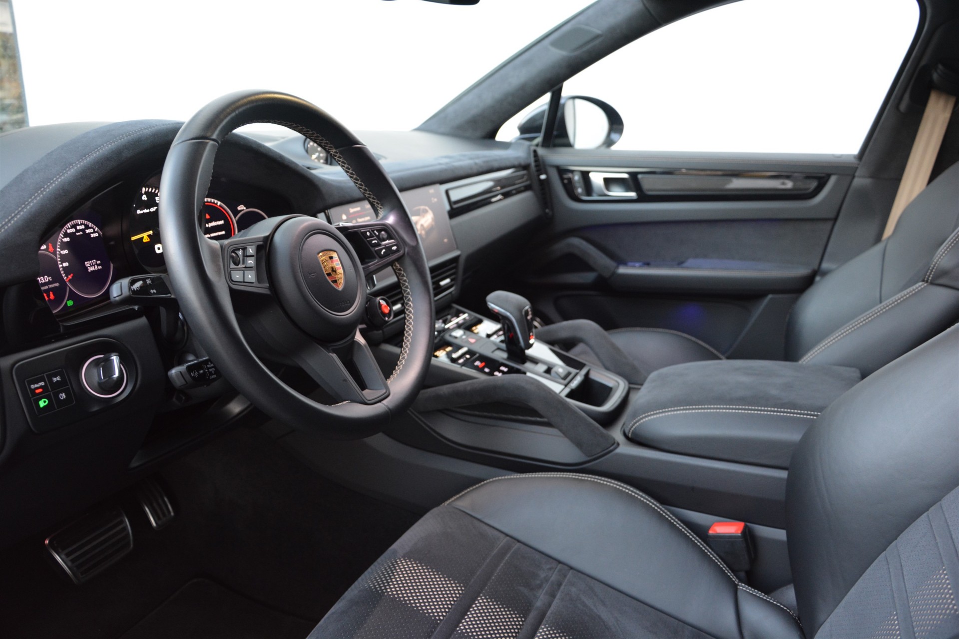 PORSCHE Cayenne GT 4
